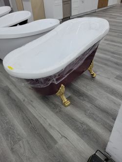 Bathtub, freestanding 68"