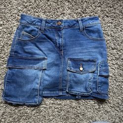 Blue Jean Skirt With Built In Shorts And Multiple Pockets