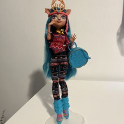 Monster High Doll Isi Dawndancer