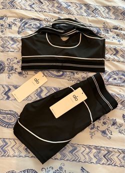 Alo Yoga Short Heartthrob set