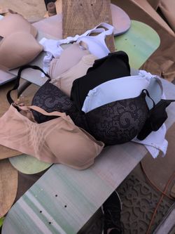 7 38 D Bras New!
