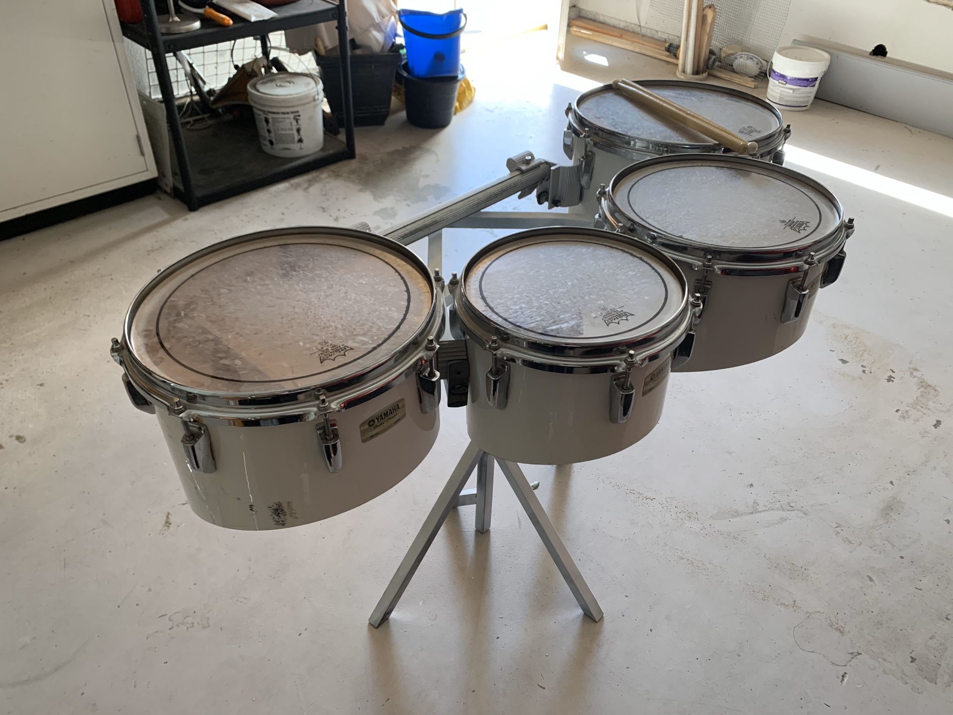 Yamaha Quad Drums with Remo Heads and custom stand (drum sticks