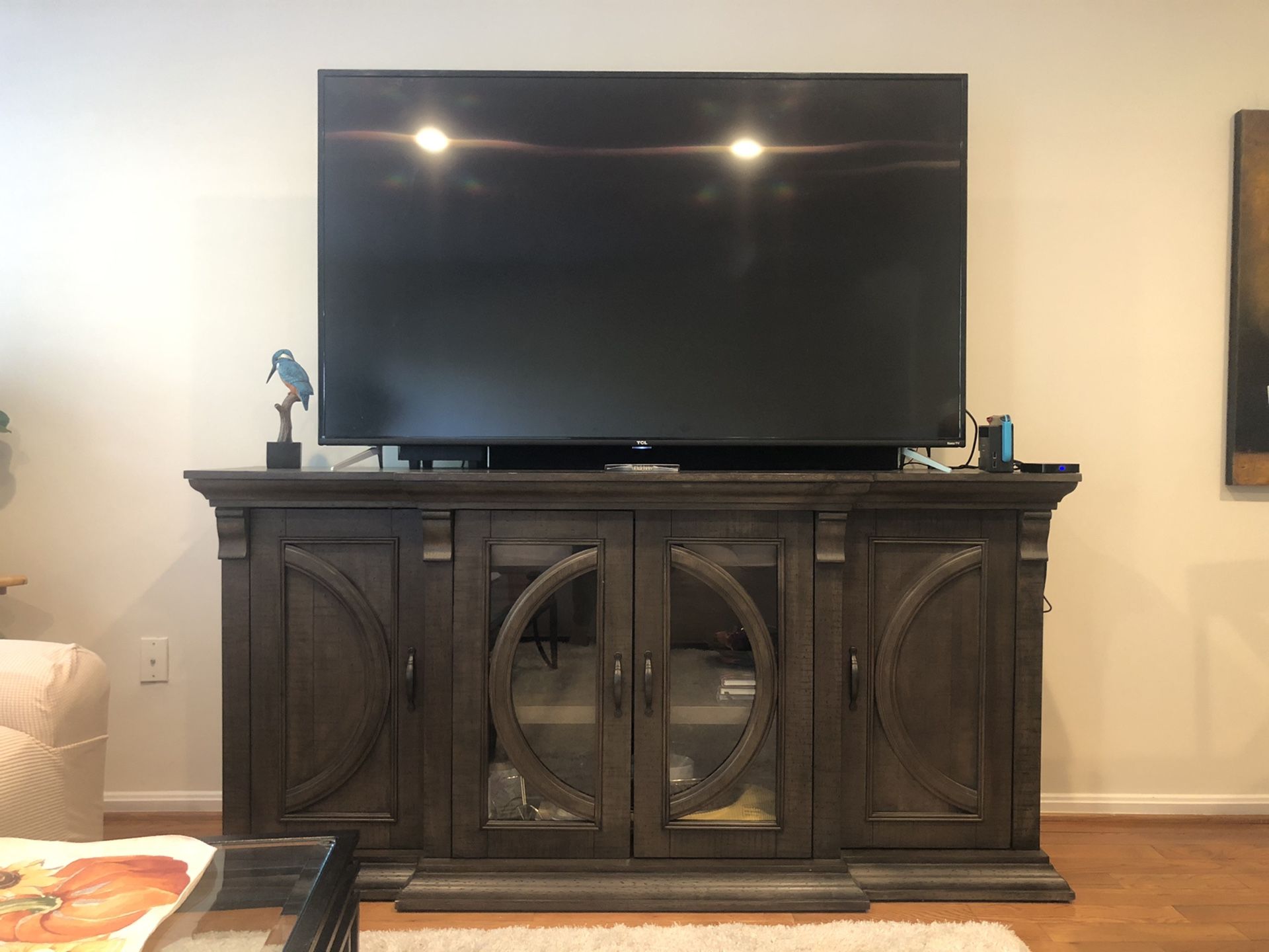 TV Stand- Media Consoul