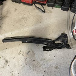 15 Civic Left Mounting Bracket