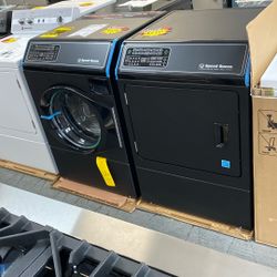 *NEW OPEN BOX* Speed Queen Washer & Gas Dryer 