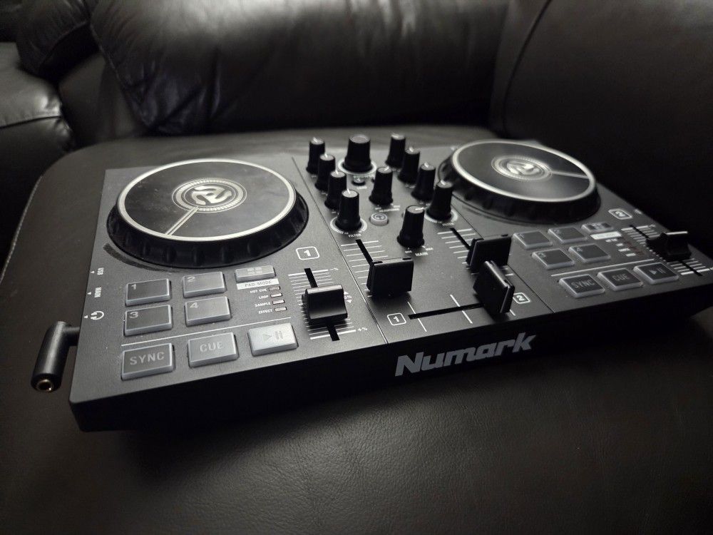 Numark Party Mix II Dj Controller For $70