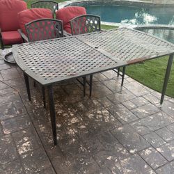 6 Seater Outside Table 