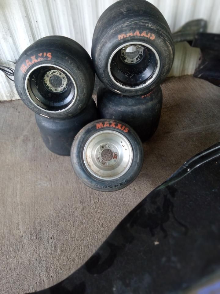 Racing Slicks & Bodie