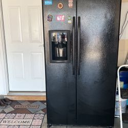 Ge Side by Side Fridge