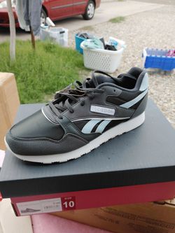 Reebok Womens Size 10
