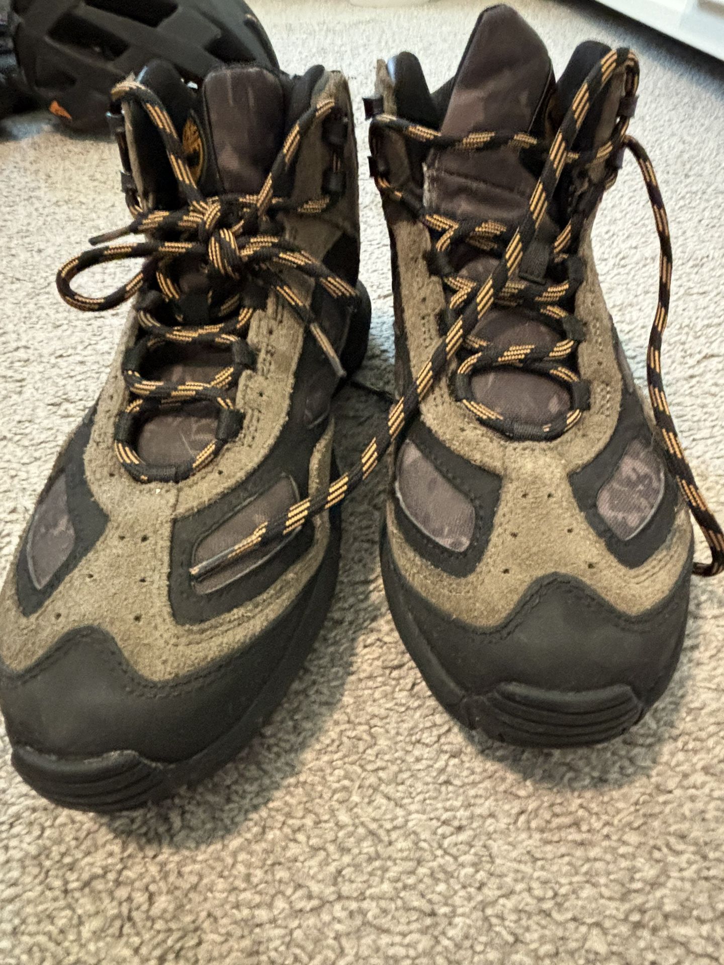 Shoes Timberland Color Green Military Boots 30$ Size 9.5 Us