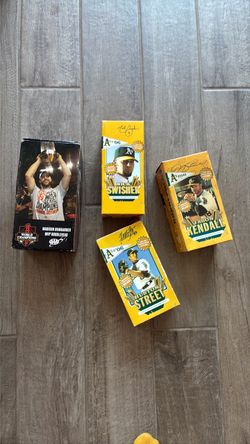 MLB Bobblehead Lot of 4 Boxed