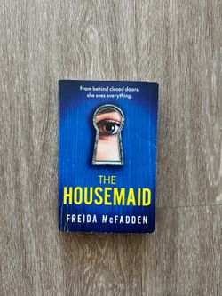 The Housemaid by Freida McFadden Paperback