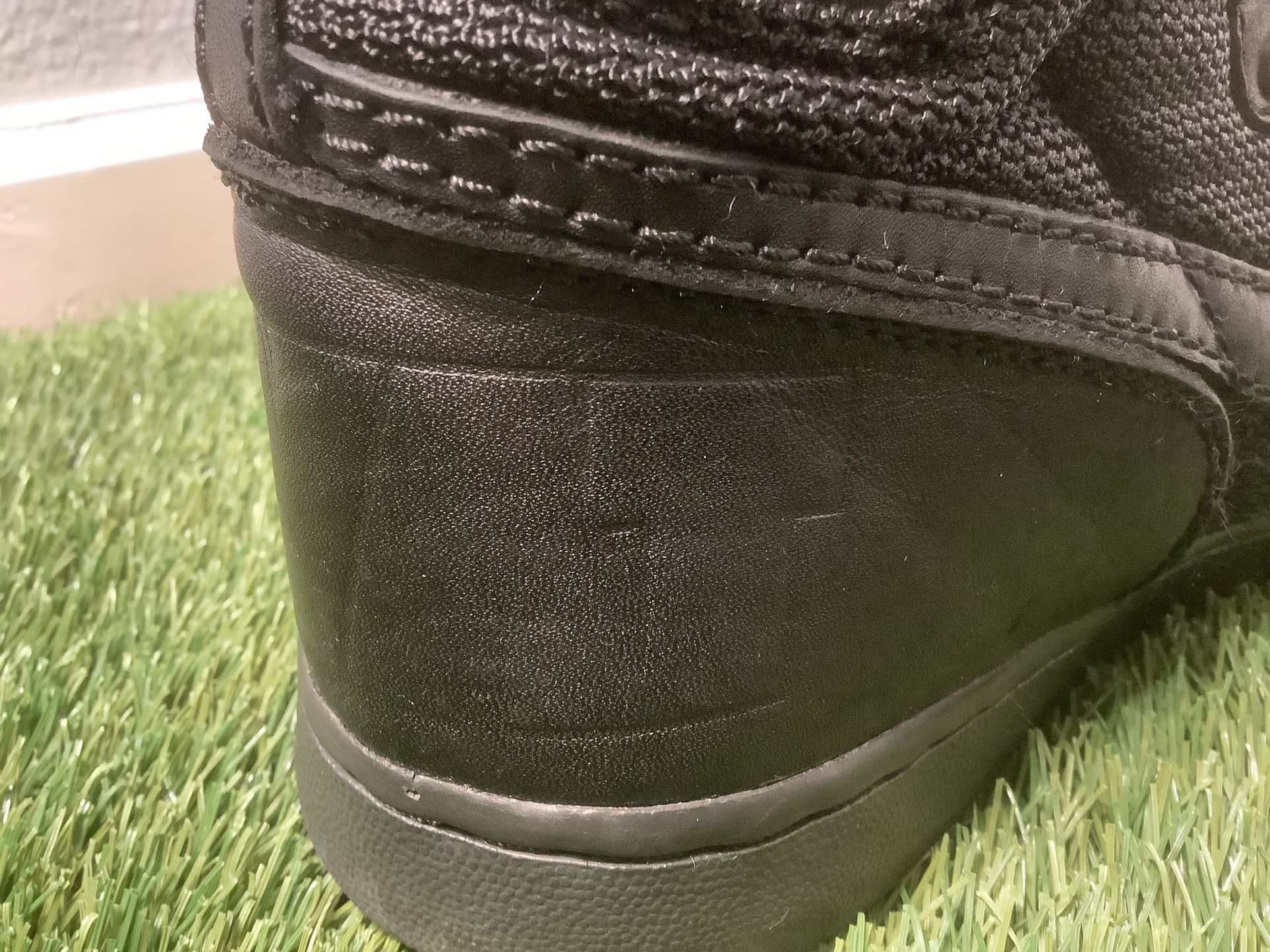 Nike Zoom Terminator SWAT (2004) High Triple Black Used Size 9.5 