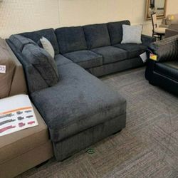 2 PIECES SECTIONAL COUCH SAME DAY DELIVERY