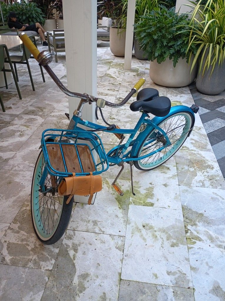 Huffy X "Cape Cod" Beach Cruiser. Bike Collectors.