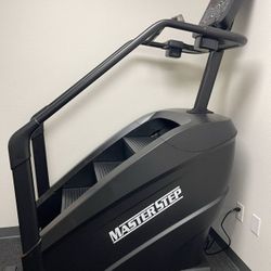 BRAND NEW CARDIO  STAIR STEPPER EXERCISE STAIR MASTER IN BOX - FREE DELIVERY 