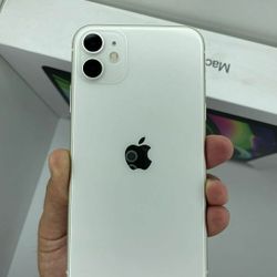 iPhone 11 64GB Unlocked 