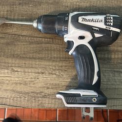 Makita 18V Cordless Drill/Driver