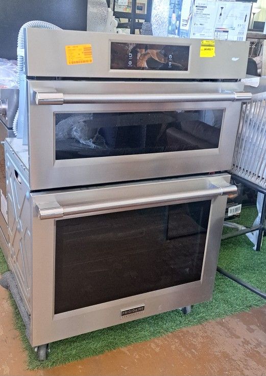 Electric Wall Oven And Microwave