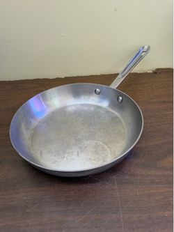 All-Clad Polished Stainless Steel 9-inch Skillet