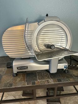 Deli  cutting equipmemt (ham)
