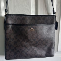 Signature Coach Logo Leather Crossbody Purse Brown And Black 