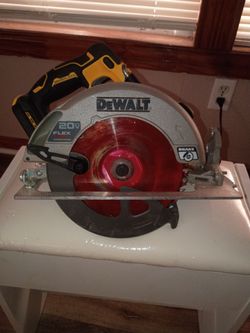 Saw DeWalt flex