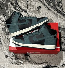 Dunk High “Spruce” Size 12
