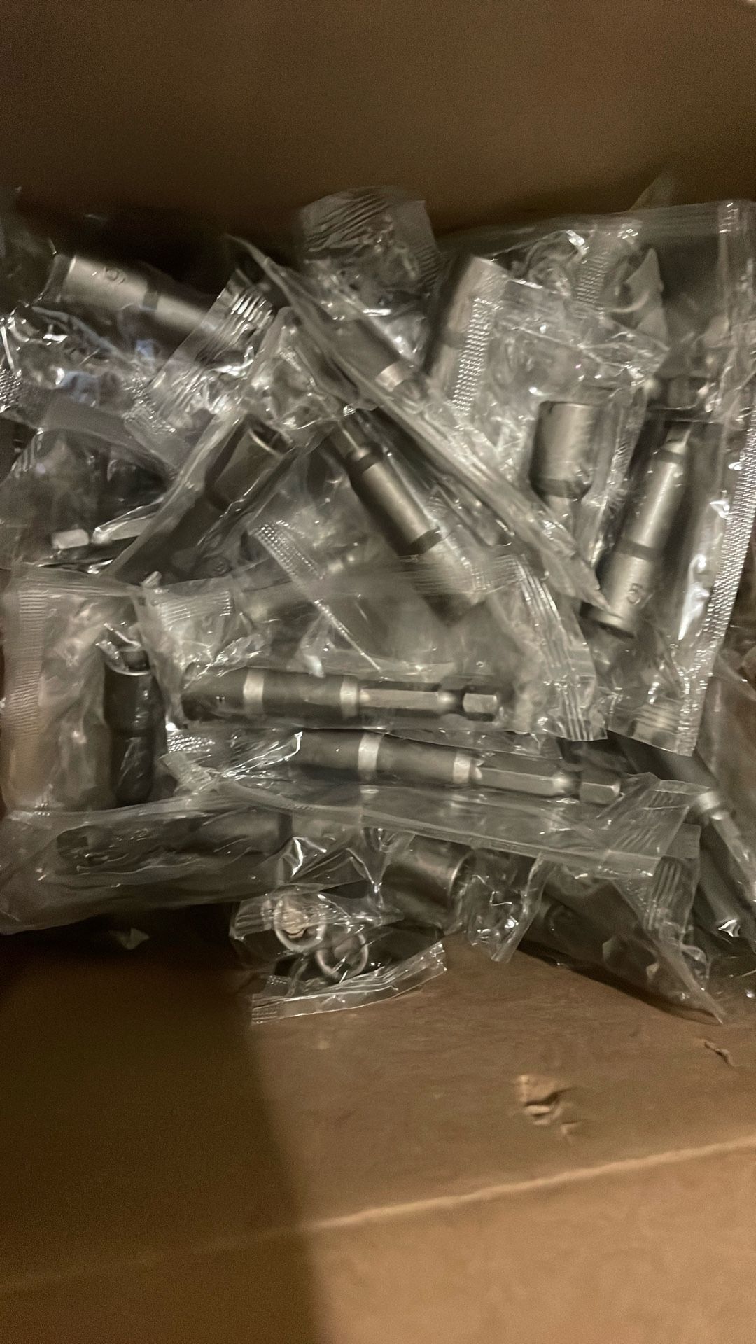 Magentic drill bit bulk.