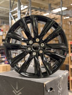 22 Inch Replica Wheels