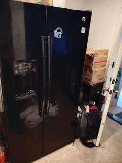GE Black Side-by-Side Refrigerator with Ice Maker
