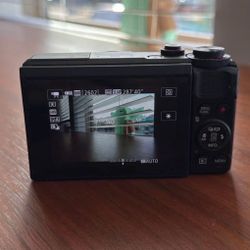 Canon G7x Mark II