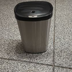 Motion Sensor Trash can 