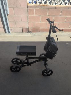 Free knee walker