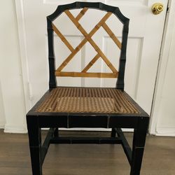 CHIPPENDALE HOLLYWOOD REGENCY WOOD/CANE CHAIR