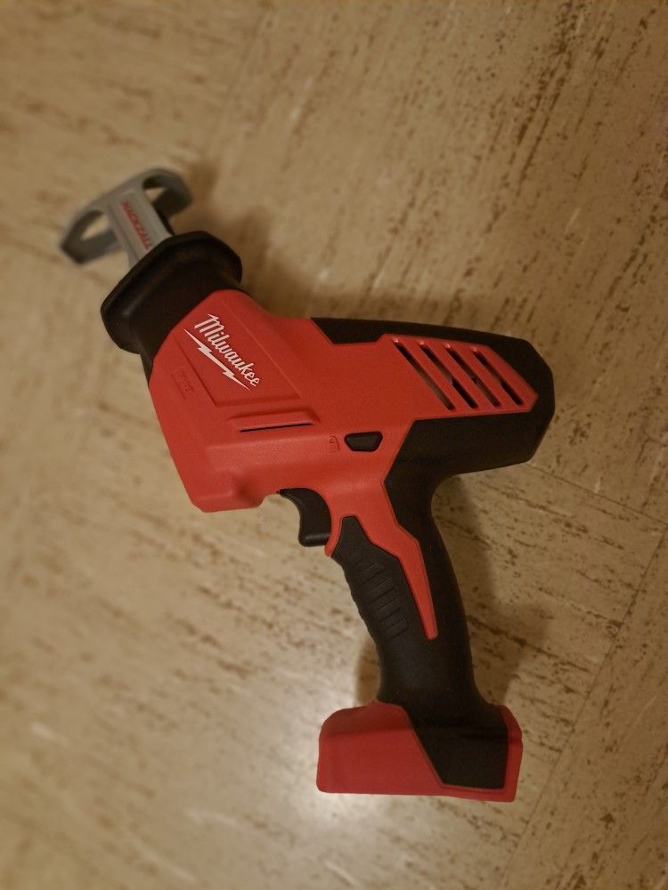 Milwaukee Hacksall 18v