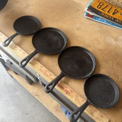 4 vintage  USA cast iron skillets