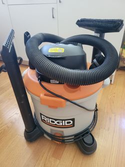 RIGID shop vacuum 5.0 HP 12 gallon