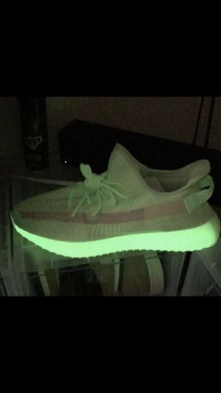 Yeezy glow dead stock