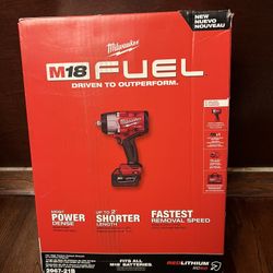 M18 FUEL 2967-21 Li-Ion Brushless 1/2 in. Impact Wrench Kit w/5.0 Ah Battery and Bag 