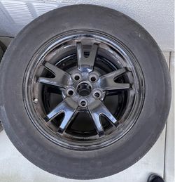 2010 to 2015 Toyota Prius OEM Wheel with Tire (1)
