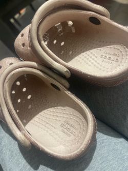 Crocs for babygirl size C5