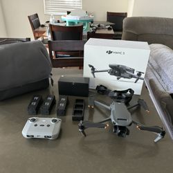 DJI Mavic 3 Fly More Combo 