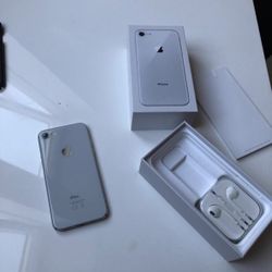 Unlocked New box iPhone 8. 256gb 
