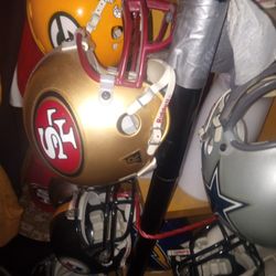 NFL FOOTBALL 🏉🏈 TEAM PLAYERS MINI HELMETS! only$40 Each ! Betta Hurry 😜😁