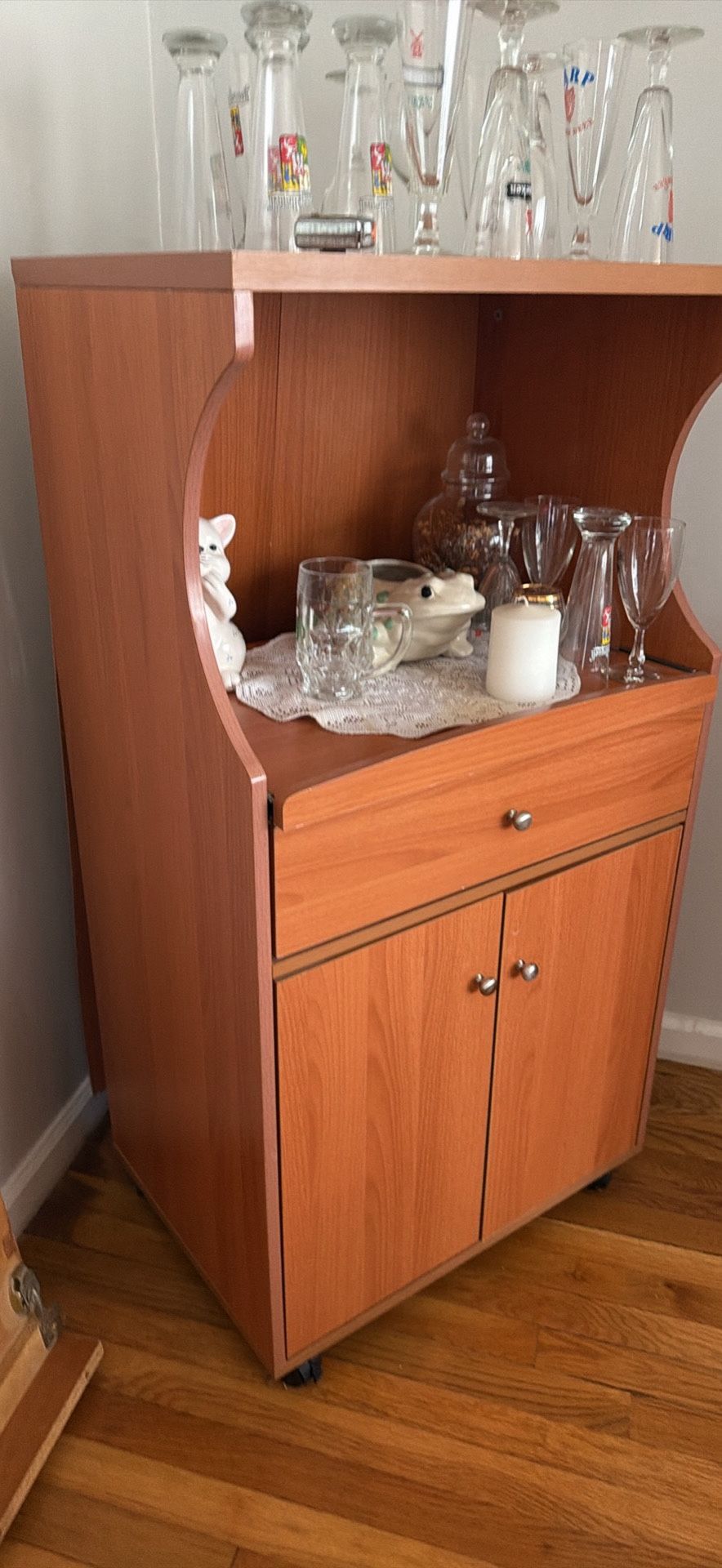 Quick Sale: Versatile Storage/Bar Cabinet on Wheels! 🚨