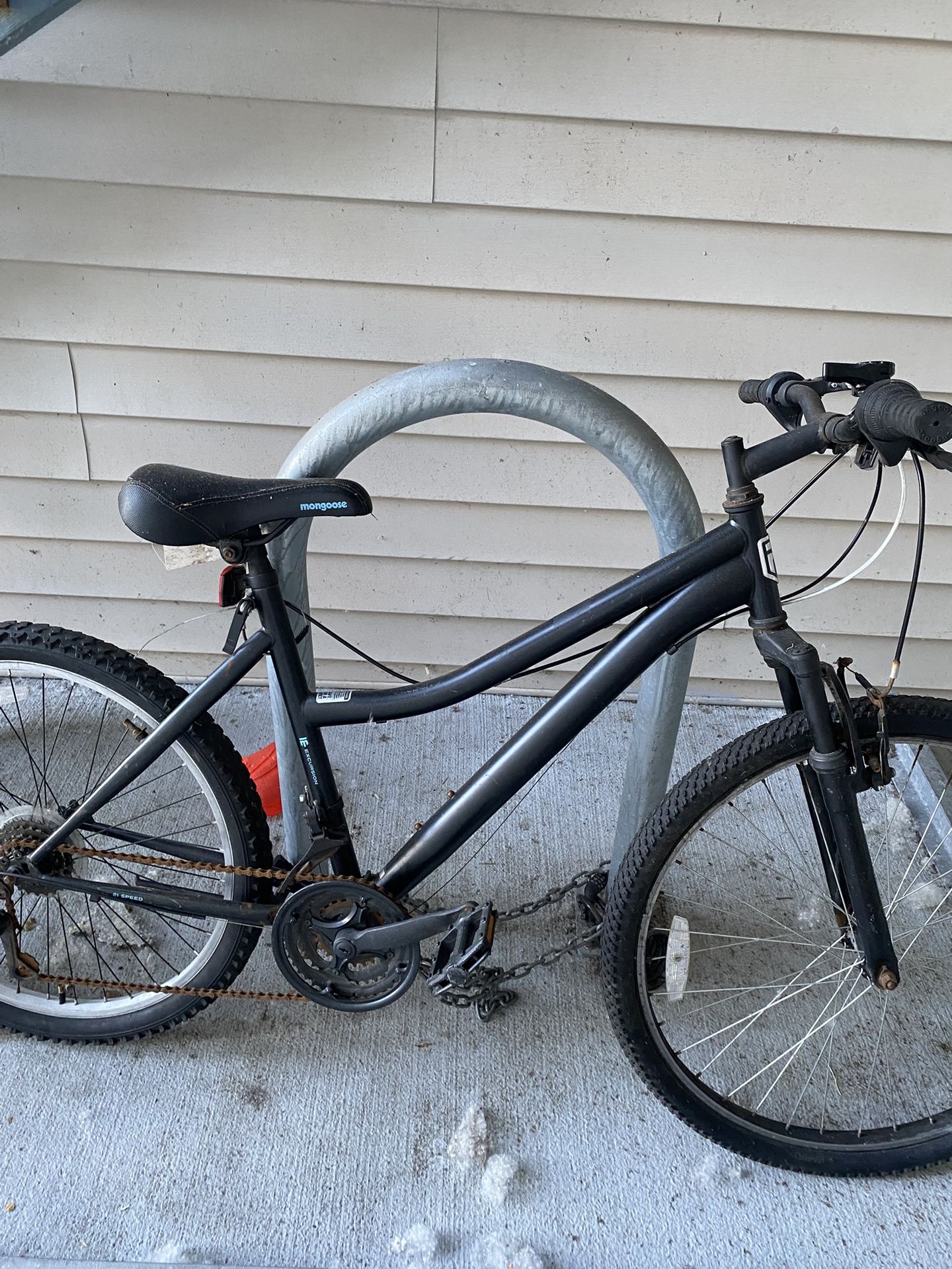Mongoose Mountain Bike 