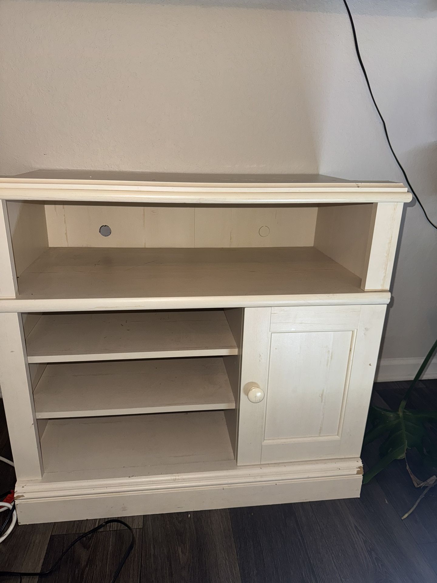 White Wooden TV Stand 