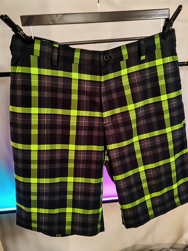 Nike Golf Dri-FIT Plaid Men's 36 Shorts Black/Green NWOT